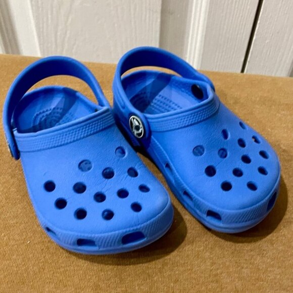 CROCS  CLOG SIZE 4 SLIDE ON BLUE  KAWAII BABIES CONFORTBLE SHOES - Picture 4 of 11